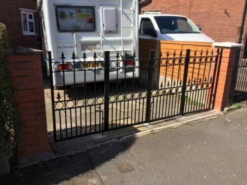 Fold driveway wrought iron - wrought,