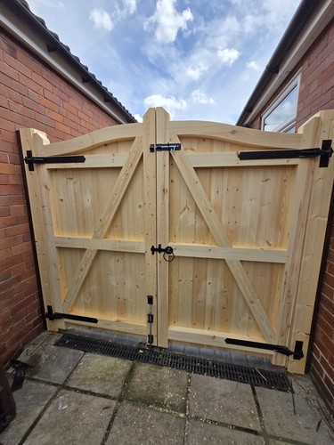 Driveway gates swan neck - driveway,