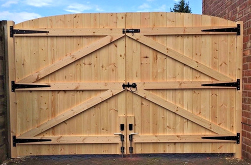 Wooden driveway gates - driveway, 5ft