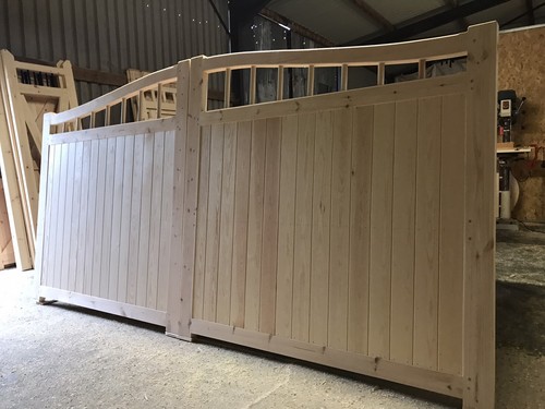 Large wooden swan neck gates - wooden,