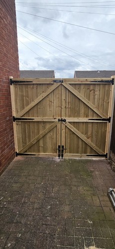 Driveway gates 10ft - driveway,